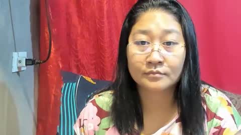 Snapshot of sweetpilipina88 chatting on April 2026 11:38:02 PM MIA online show from April 2026 11:38:02 PM