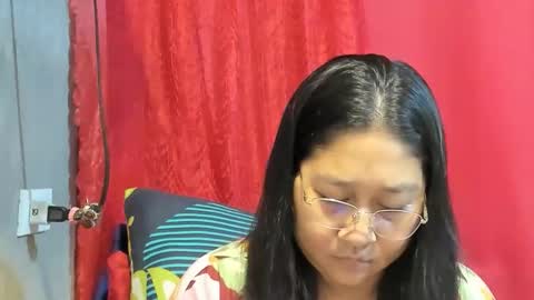 Snapshot of sweetpilipina88 chatting on April 2026 02:25:01 AM MIA online show from April 2026 02:25:01 AM