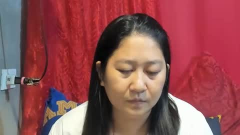 Snapshot of sweetpilipina88 chatting on May 2026 02:27:02 AM MIA online show from May 2026 02:27:02 AM
