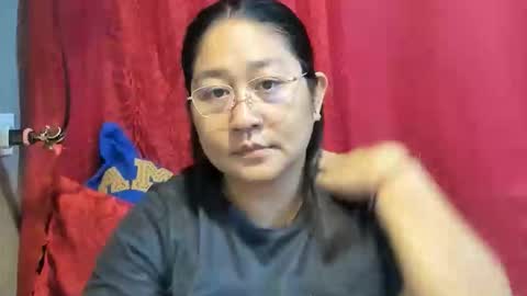 Snapshot of sweetpilipina88 chatting on May 2026 12:06:02 AM MIA online show from May 2026 12:06:02 AM