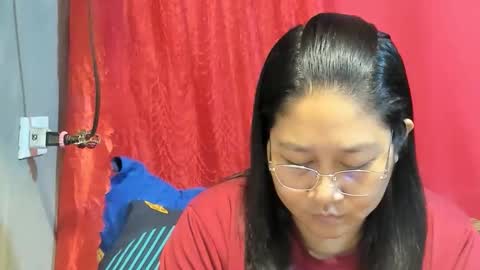 Snapshot of sweetpilipina88 chatting on May 2026 12:29:01 AM MIA online show from May 2026 12:29:01 AM