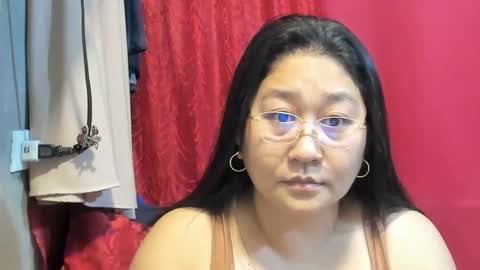 Snapshot of sweetpilipina88 chatting on May 2026 02:53:02 AM MIA online show from May 2026 02:53:02 AM
