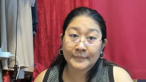 Snapshot of sweetpilipina88 chatting on May 2026 10:22:01 AM MIA online show from May 2026 10:22:01 AM