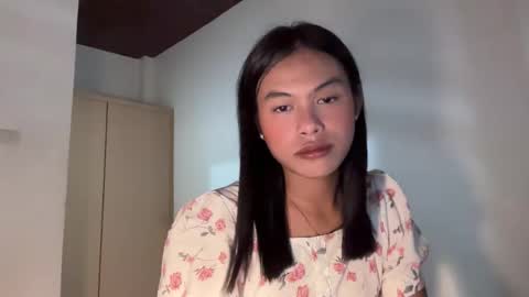 sweetsamyog online show from April 2026 05:10:01 AM