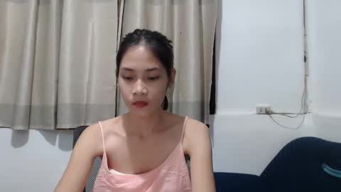 Mia online show from December 2024 02:27:01 PM