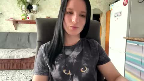 Snapshot of sweetshy99 chatting on April 2026 12:47:01 PM Sweet Shy online show from April 2026 12:47:01 PM