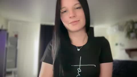 Snapshot of sweetshy99 chatting on June 2026 02:40:01 PM Sweet Shy online show from June 2026 02:40:01 PM