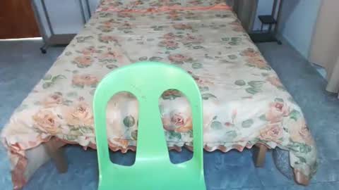 sophie and alex online show from November 2025 01:15:02 AM