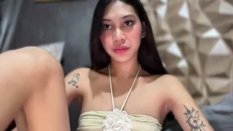 Snapshot of sweetstares chatting on September 2025 04:28:01 PM yanny online show from September 2025 04:28:01 PM