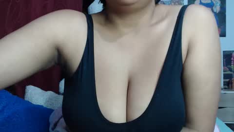 Snapshot of sweett_candy1 chatting on February 2026 01:13:02 AM sweett_candy1 online show from February 2026 01:13:02 AM