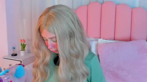 sweett_fire online show from April 2026 05:40:01 PM