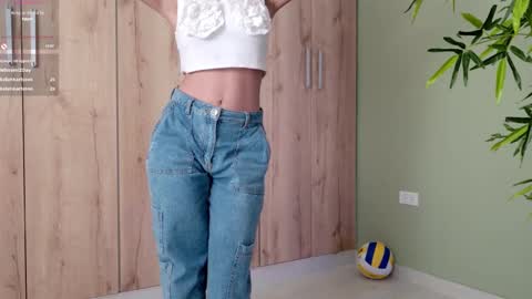    online show from February 2025 11:08:02 PM