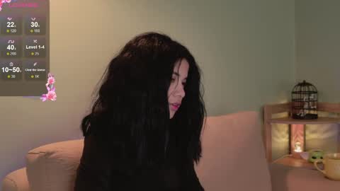 Snapshot of sweett_petite chatting on April 2026 01:31:02 PM online show from April 2026 01:31:02 PM