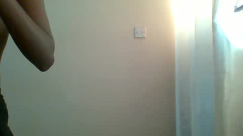 Snapshot of sweett_red chatting on May 2026 09:07:01 AM sweett_red online show from May 2026 09:07:01 AM