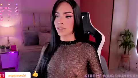 Snapshot of sweett_shinexx chatting on July 2026 04:39:02 AM angel online show from July 2026 04:39:02 AM