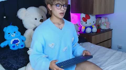 Neffer online show from November 2025 05:29:02 AM