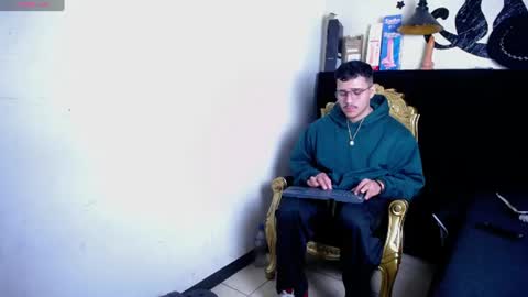Snapshot of sweettguy_ chatting on June 2026 12:33:02 PM Jei online show from June 2026 12:33:02 PM