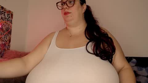 Maya online show from November 2025 08:13:01 AM