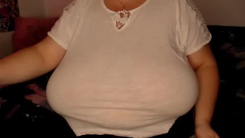 Maya online show from November 2025 09:48:01 PM