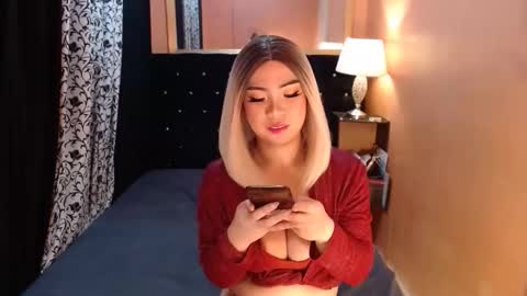 Ms trixiee online show from March 2026 12:11:01 PM