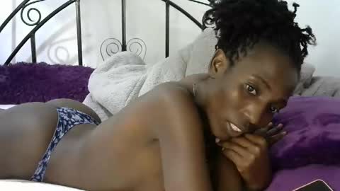 Snapshot of sweetvalariy chatting on February 2025 04:37:02 PM sweetvalariy online show from February 2025 04:37:02 PM