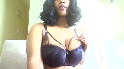 Vee online show from July 2026 07:22:01 AM
