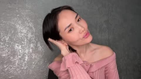 Snapshot of sweetwetg chatting on May 2026 11:13:01 PM Adelin online show from May 2026 11:13:01 PM