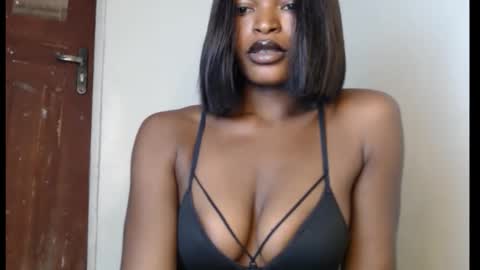 sweetxxboobsx online show from February 2026 08:35:01 AM