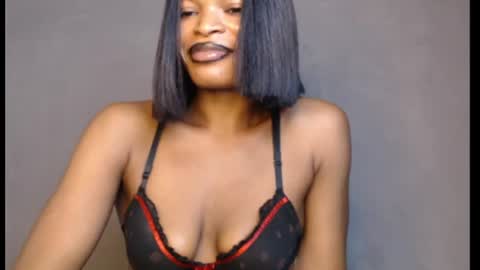 Snapshot of sweetxxboobsx chatting on June 2026 09:03:02 AM sweetxxboobsx online show from June 2026 09:03:02 AM