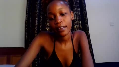 Snapshot of sweety_melanin chatting on May 2026 11:17:01 AM Vickky online show from May 2026 11:17:01 AM