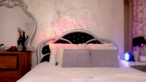 Sasha online show from April 2026 05:19:02 PM