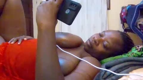 sweetyass25 online show from July 2026 06:21:02 PM