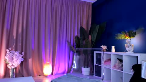 Leya online show from October 2025 05:44:02 AM