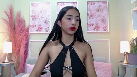 LAURA online show from November 2025 12:07:01 PM