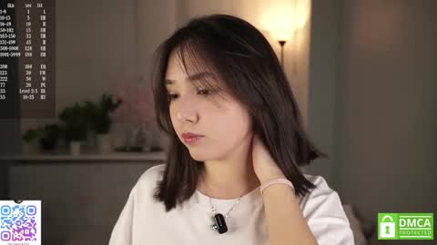 Astrid online show from November 2025 04:12:01 AM