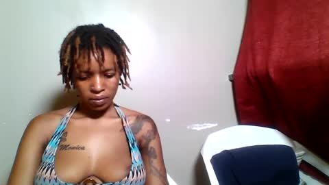 Snapshot of sweetz_candice chatting on June 2026 10:56:02 PM sweetz_candice online show from June 2026 10:56:02 PM