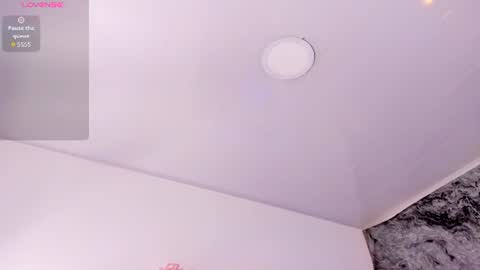 Snapshot of swet_lovee_ chatting on June 2026 02:15:01 PM Your dream online show from June 2026 02:15:01 PM