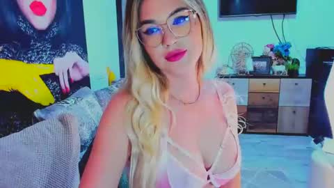 Ecaterina online show from December 2024 12:45:02 AM