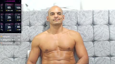    ------- Hi Im Willy  follow me do not forget to put the thumb up  online show from January 2025 01:16:02 AM