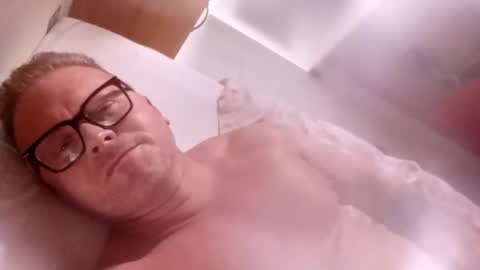 Swingrstarr online show from December 2024 02:03:02 AM