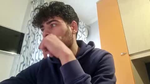 Snapshot of switchema chatting on March 2025 04:03:02 PM Emanuele online show from March 2025 04:03:02 PM