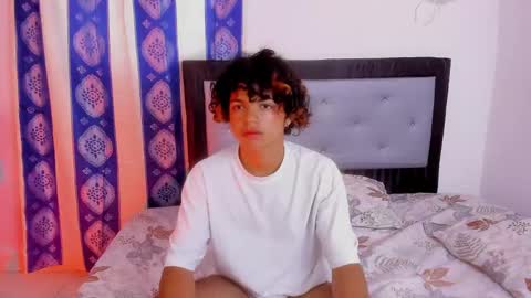 Snapshot of swwet_boy chatting on December 2024 01:45:02 PM swwet_boy online show from December 2024 01:45:02 PM