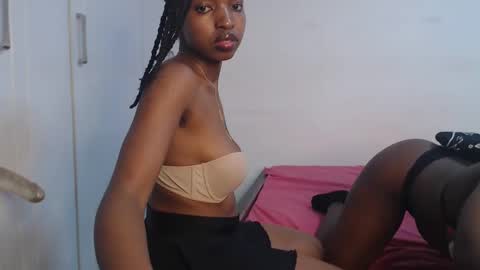Snapshot of swyt_camillah chatting on October 2025 05:24:01 PM Camillah online show from October 2025 05:24:01 PM