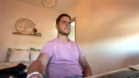 syl092 online show from March 2026 12:01:02 PM