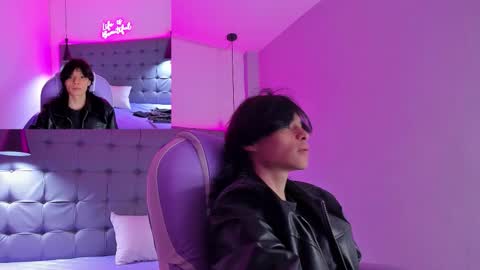 Snapshot of sylasfrost chatting on November 2025 07:46:02 PM sylasfrost online show from November 2025 07:46:02 PM