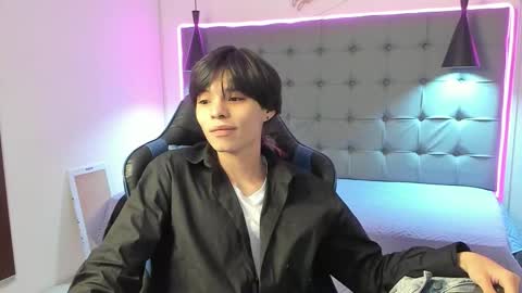 sylasfrost online show from February 2026 12:34:01 PM