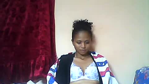 Snapshot of sylvaniah01 chatting on May 2026 03:03:02 AM sylvaniah01 online show from May 2026 03:03:02 AM