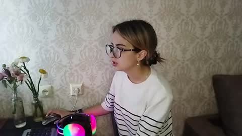 Emily online show from May 2026 03:54:01 PM