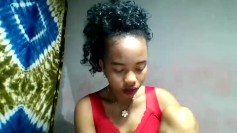 Snapshot of sylviette chatting on May 2026 12:36:02 PM Sylviette online show from May 2026 12:36:02 PM