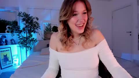 Snapshot of synrix chatting on November 2025 07:28:01 AM Ellie online show from November 2025 07:28:01 AM